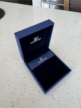 🆓Free Swarovski Jewelry Box